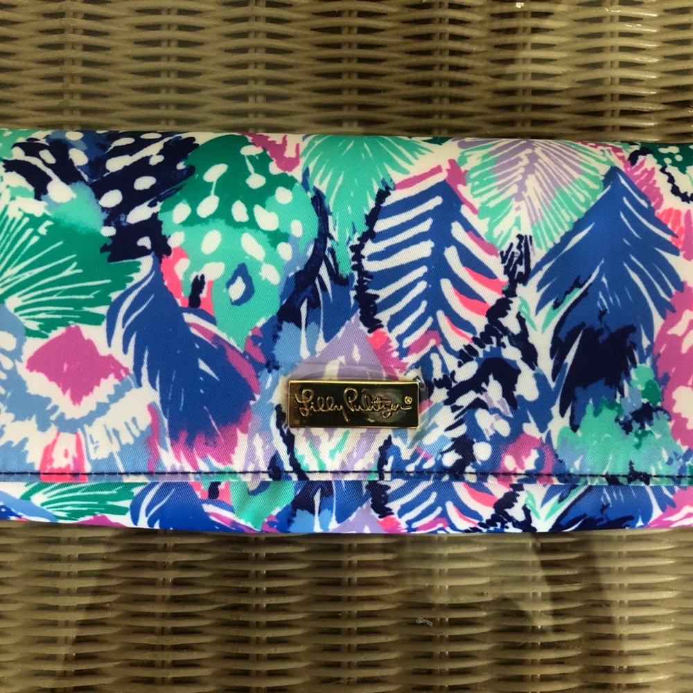 NWOT Lilly Pulitzer Travel Wallet
